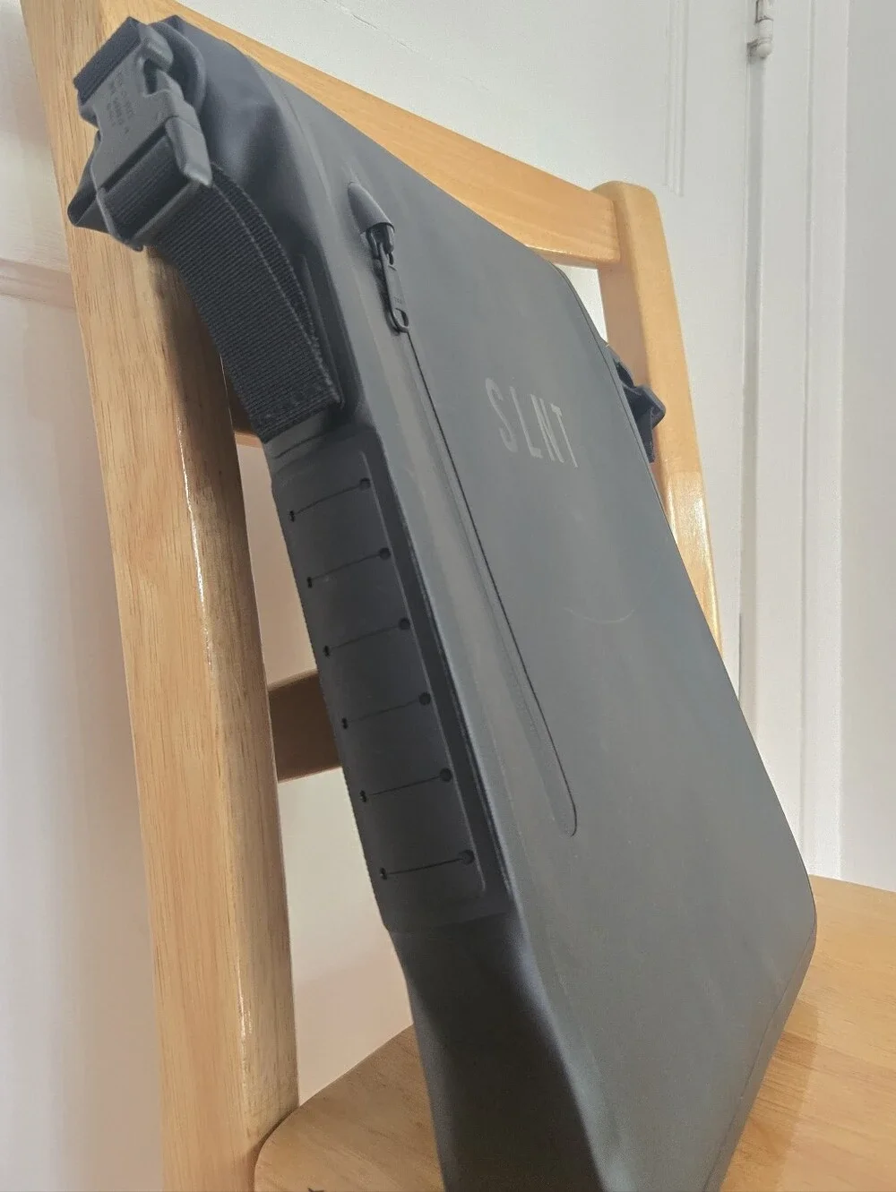 SLNT Black 15